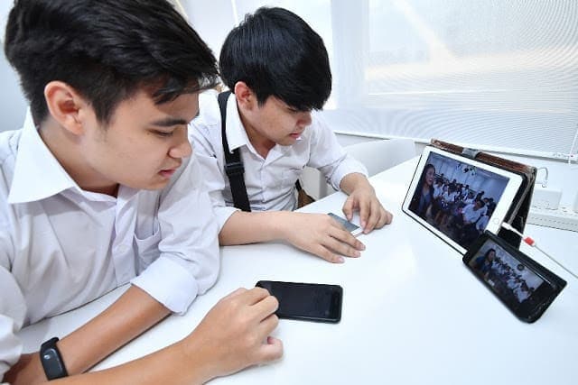 มหาวิทยาลัยหอการค้าไทยจับมือ Cisco ติตดั้ Webex Board ช่วยให้อาจารย์และนักศึกษาสามารถสื่อสารระหว่างกันได้แบบไร้สายผ่านไวท์บอร์ด 7