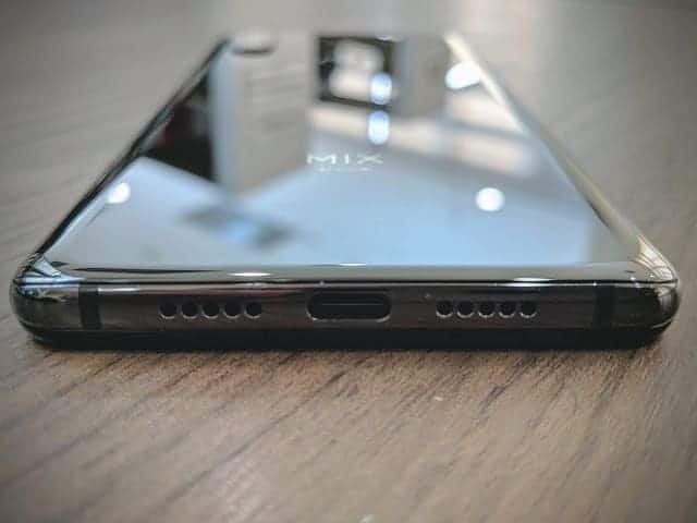 รีวิว Xiaomi Mi MIX 3: สเปกโหดสะใจ จอไร้ขอบไร้ติ่งเต็มตา วัสดุเซรามิกหรูหรา ในราคา 18,999 บาท 33