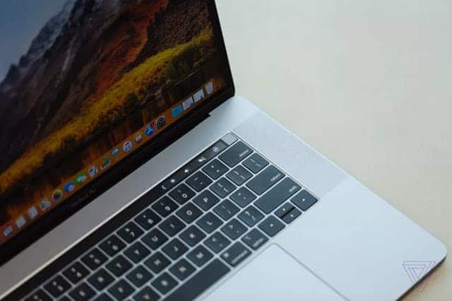 สื่อรายงาน ปีนี้เตรียมพบกับ All new MacBook Pro 16 นิ้วและจอ 32 นิ้ว 6K จาก Apple ได้เลย 15