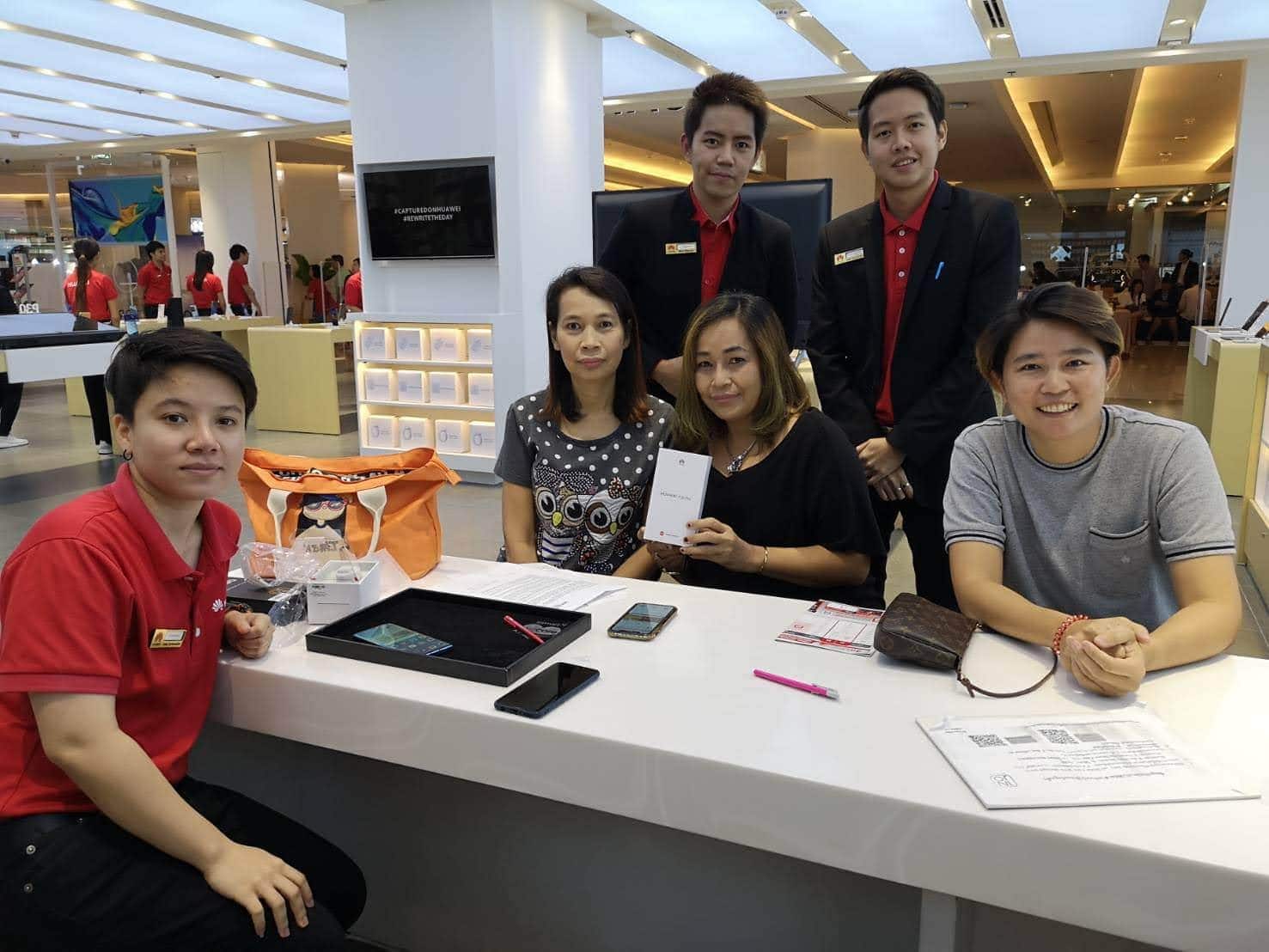 ผู้บริโภคไทยมั่นใจใน HUAWEI มากขึ้นหลังจากที่ผู้จัดจำหน่ายรายใหญ่ในไทยทั้ง 5 ประกาศแผนประกันคืนเงินเต็มจำนวนให้แก่ลูกค้า - ผู้บริโภคไทยมั่นใจใน HUAWEI มากขึ้นหลังจากที่ผู้จัดจำหน่ายรายใหญ่ในไทยทั้ง 5 ประกาศแผนประกันคืนเงินเต็มจำนวนให้แก่ลูกค้า ผู้บริโภคไทยมั่นใจใน HUAWEI มากขึ้นหลังจากที่ผู้จัดจำหน่ายรายใหญ่ในไทยทั้ง 5 ประกาศแผนประกันคืนเงินเต็มจำนวนให้แก่ลูกค้า - ผู้บริโภคไทยมั่นใจใน HUAWEI มากขึ้นหลังจากที่ผู้จัดจำหน่ายรายใหญ่ในไทยทั้ง 5 ประกาศแผนประกันคืนเงินเต็มจำนวนให้แก่ลูกค้า