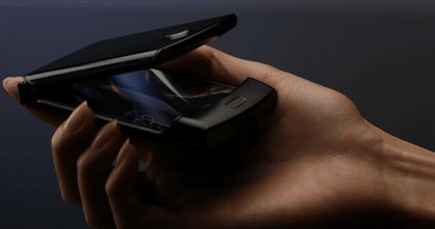 เผย​สเปก Motorola Razr มือถือ​ฝา​พับ​ใน​ตำนาน​คืน​ชีพ​ใน​ร่าง​สมาร์ทโฟน​ 1