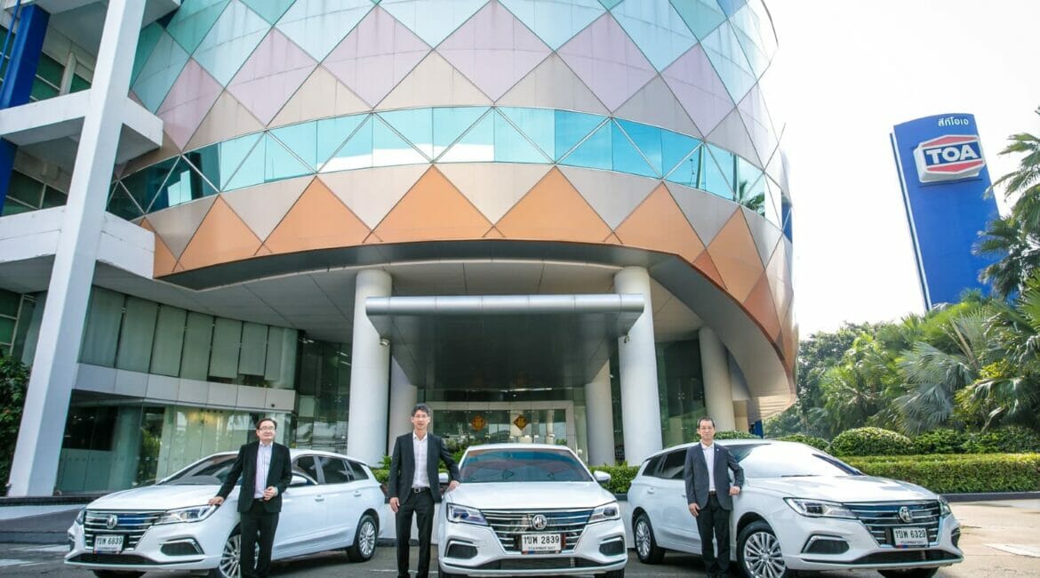 เอ็มจี ย้ำภาพผู้นำจุดประกายความนิยมรถอีวี ส่งมอบ MG EP 100 คัน ให้กับบริษัทชั้นนำของไทย 1